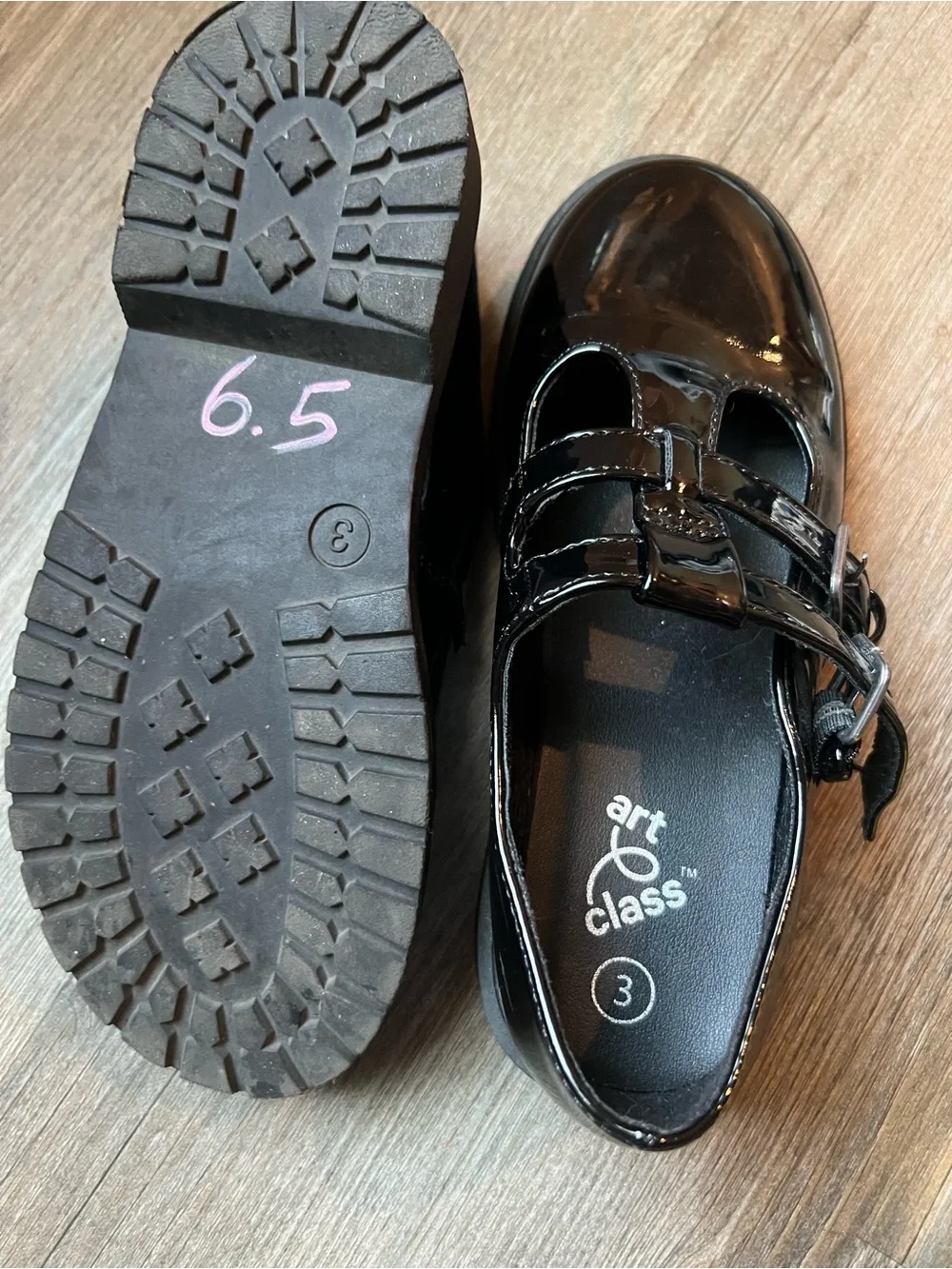 Classic Black Patent Mary Jane Shoes